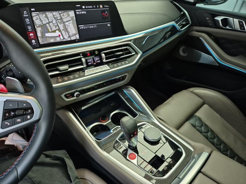 BMW X5M - Vista 10