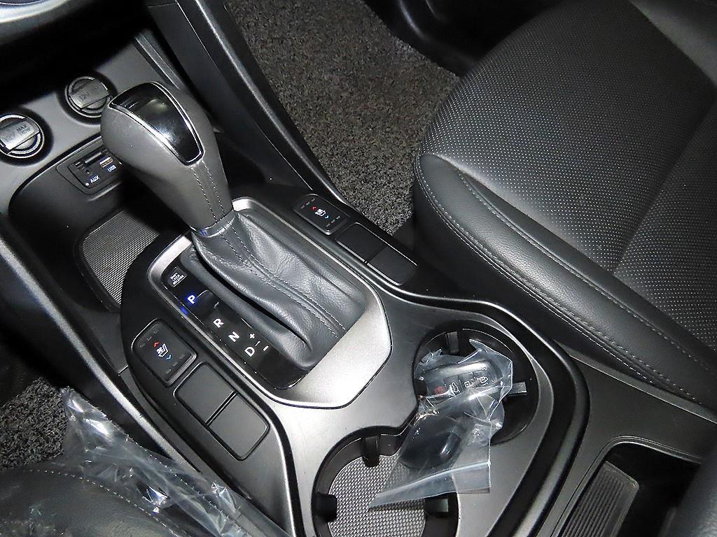 HYUNDAI Santa Fe - Vista 12