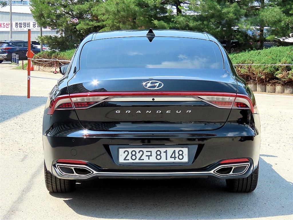 HYUNDAI Grandeur - Vista 4
