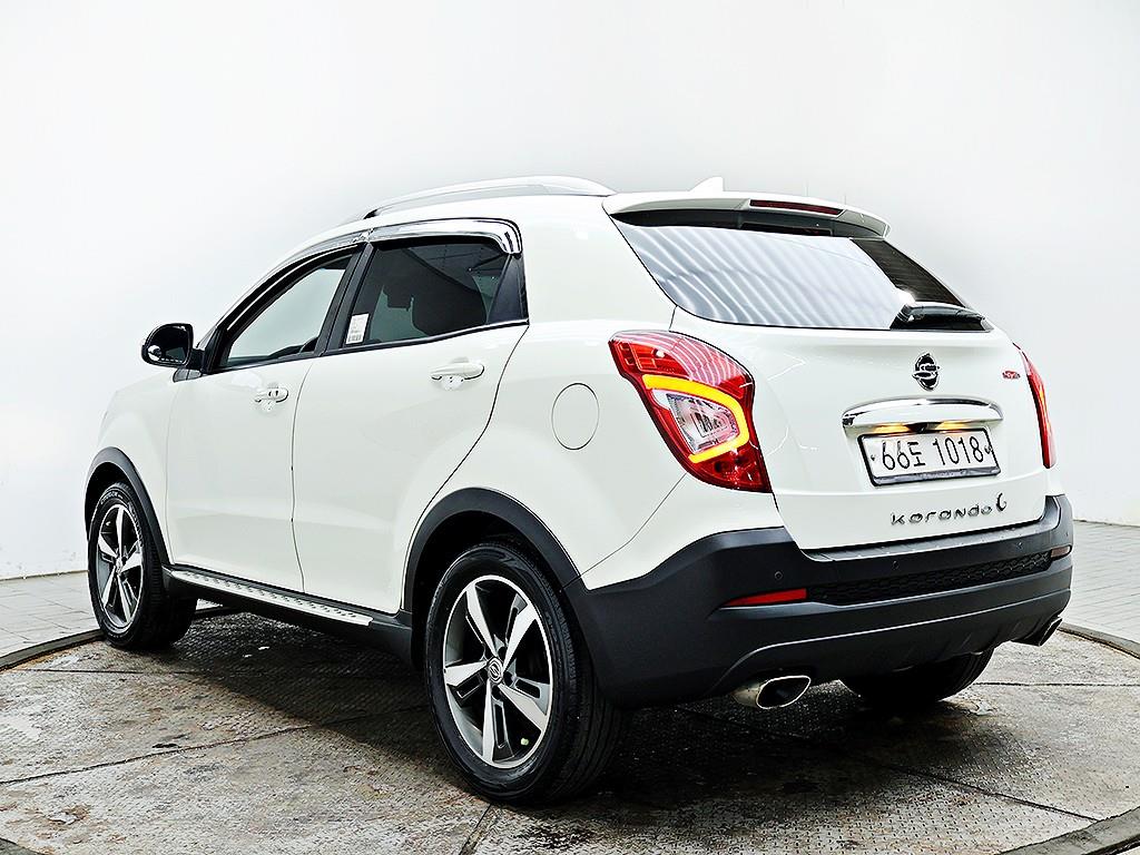 Ssangyong Korando - Vista 7