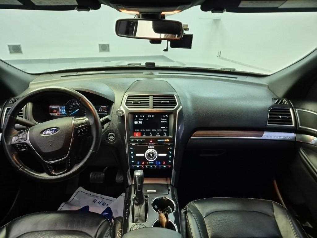 Ford Explorer - Vista 7