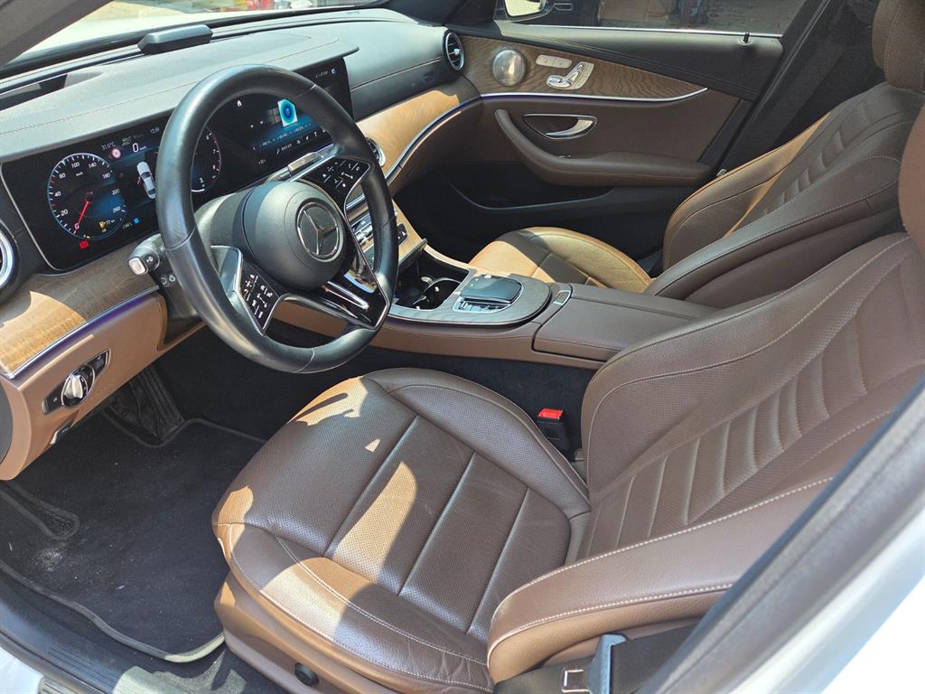 Mercedes Benz E class - Vista 6