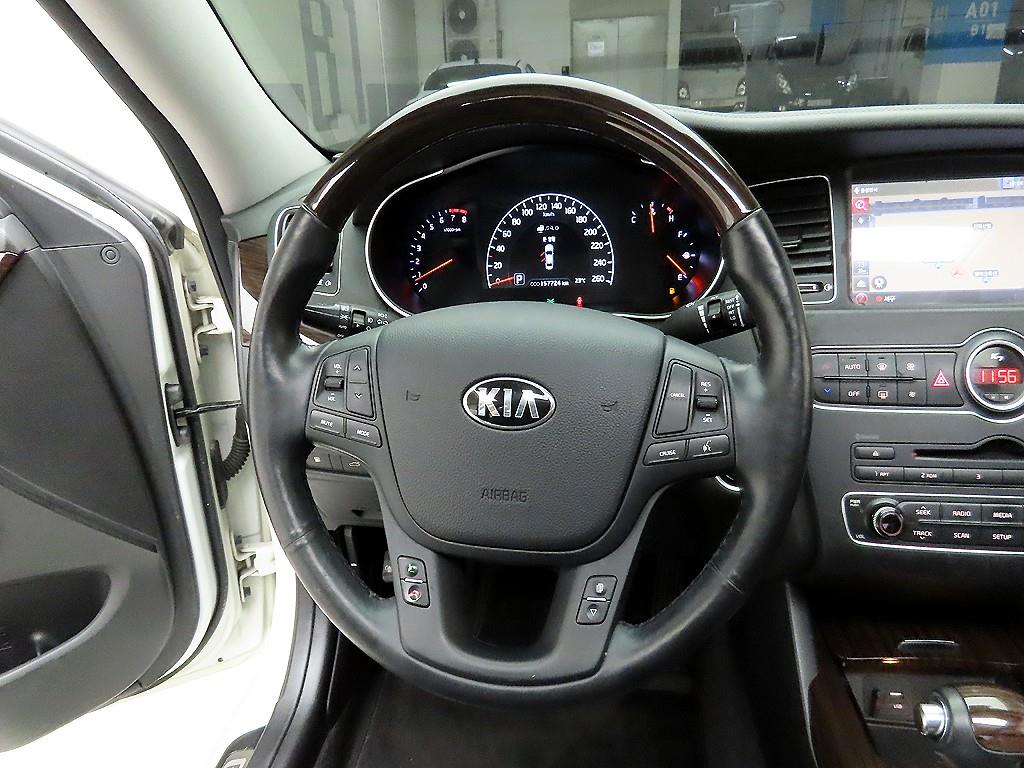 KIA K7 - Vista 7