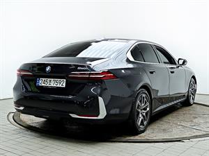 BMW 5 Series - Vista 8