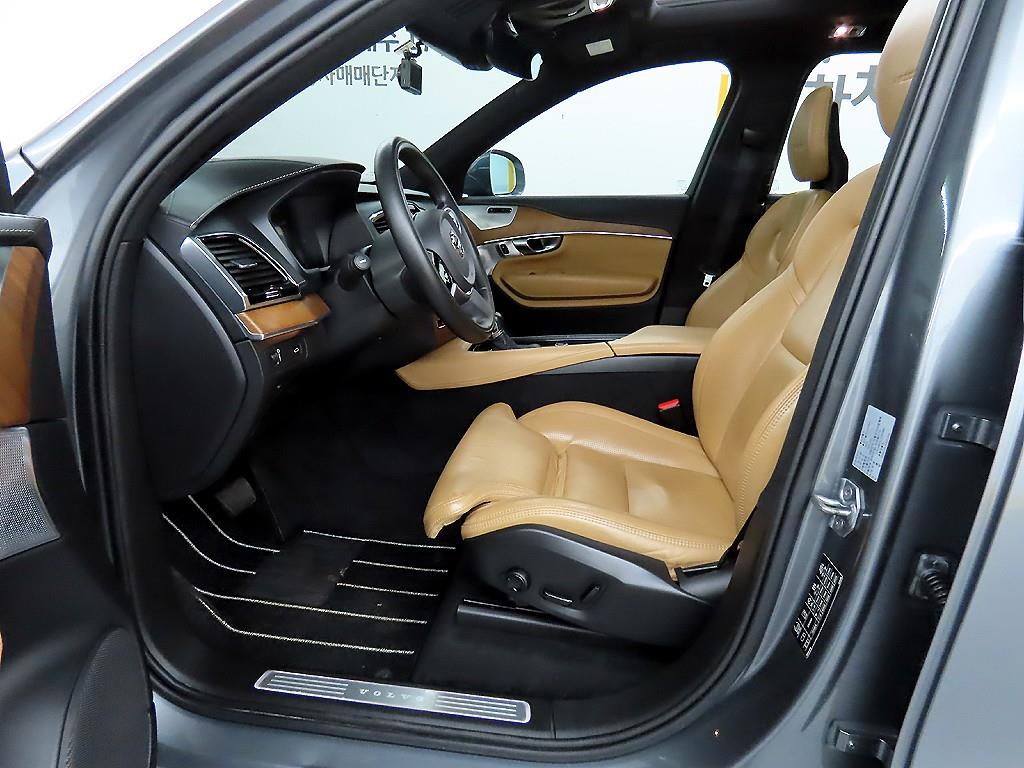 Volvo XC90 - Vista 5