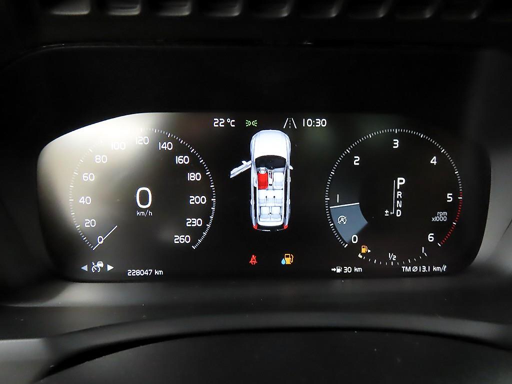 Volvo XC90 - Vista 8