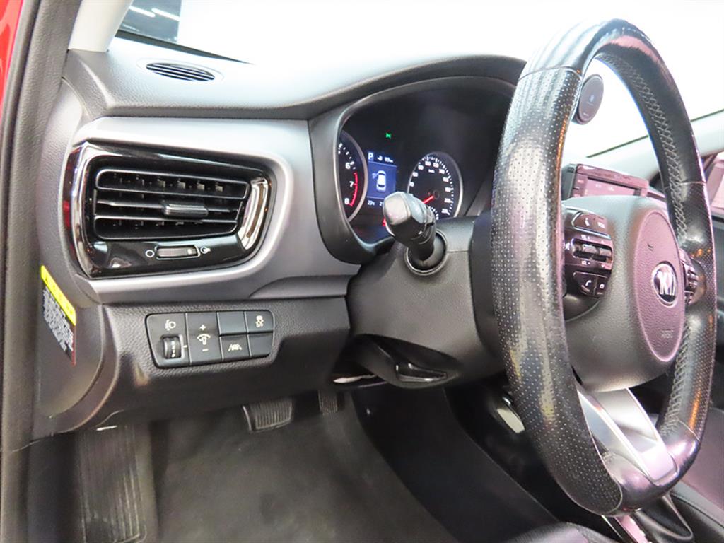 KIA Stonic 2018 Rojo - Importación desde Corea - HF Imports Iquique - Foto 14