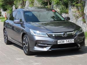 Honda Accord - Vista 4