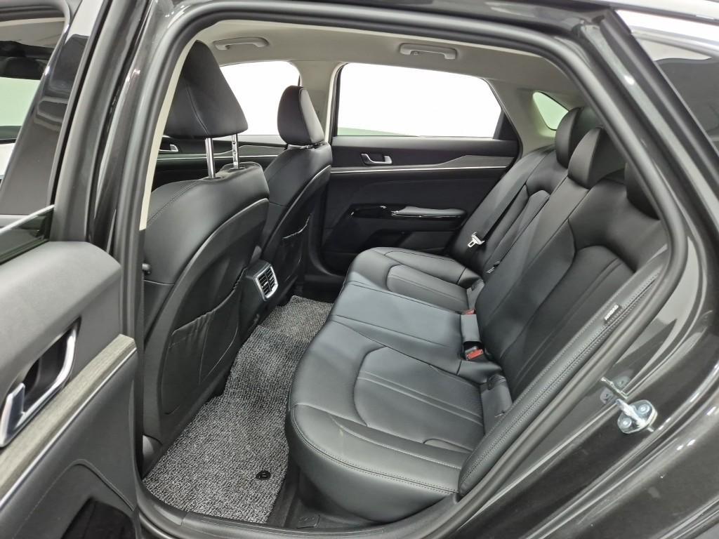 KIA K5 - Vista 10