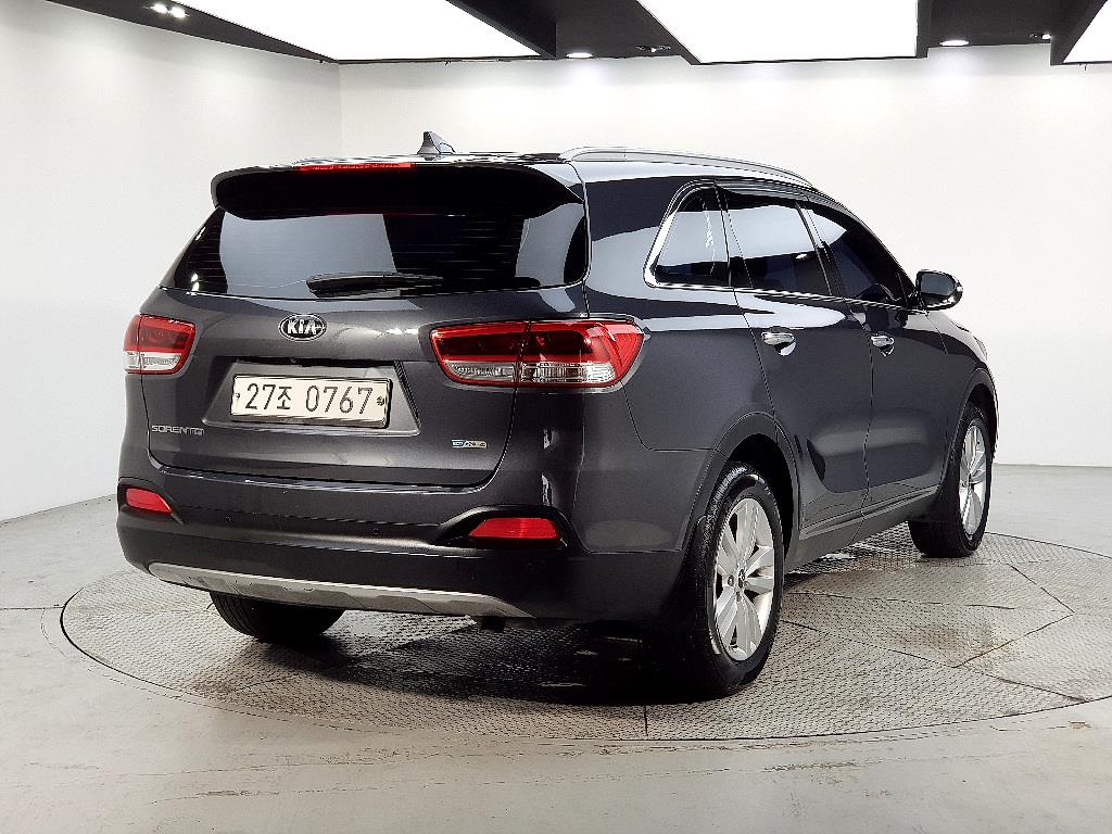 KIA Sorento - Vista 4