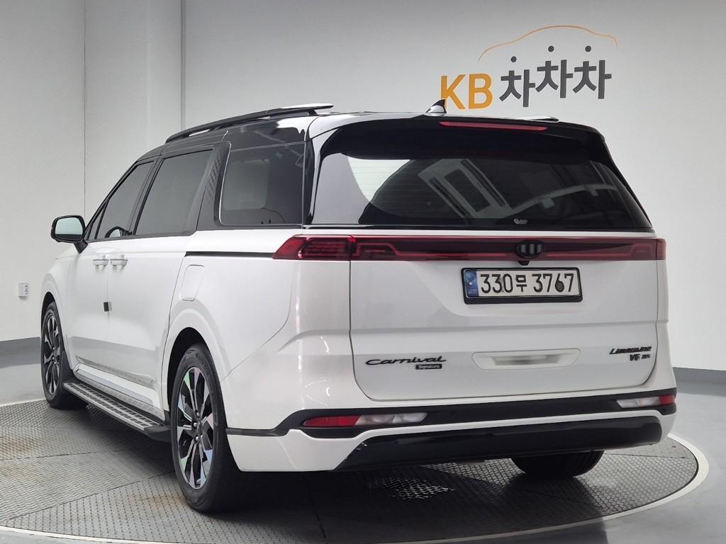 KIA Carnival - Vista 2