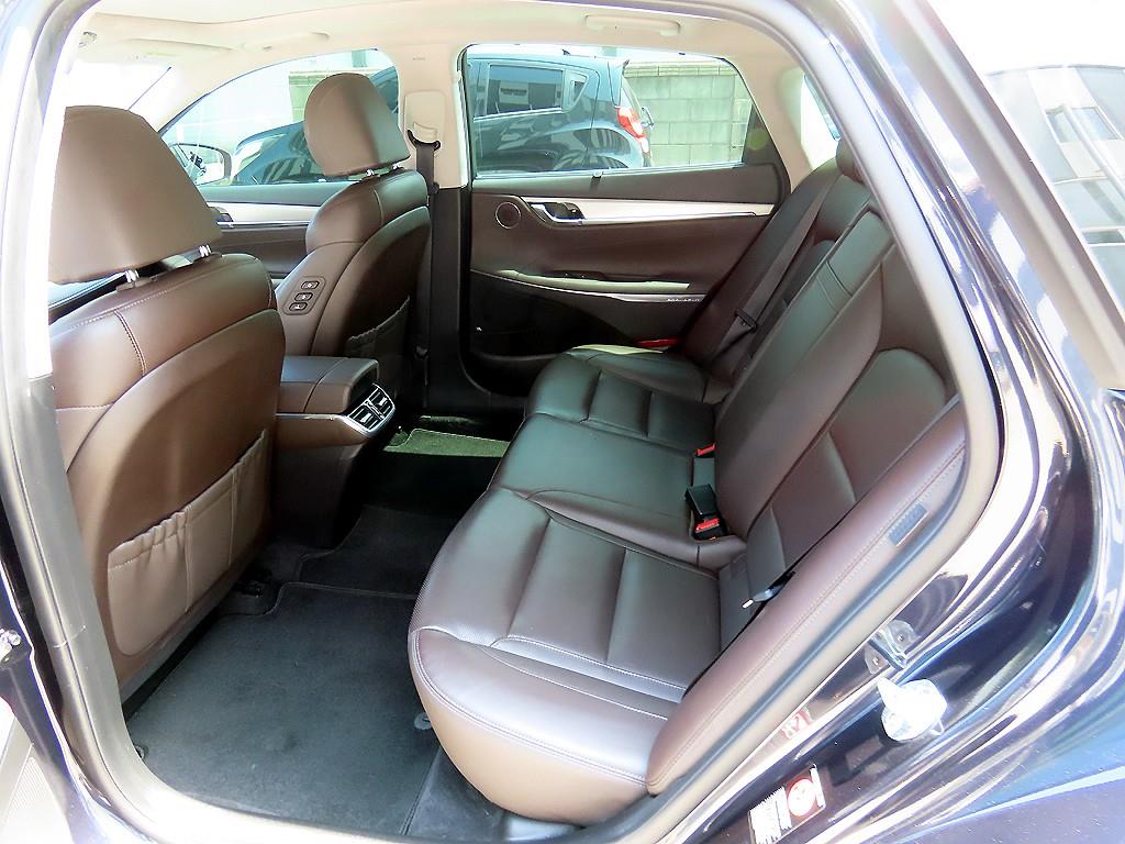 HYUNDAI Grandeur - Vista 6