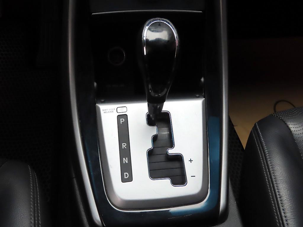 HYUNDAI Avante - Vista 12