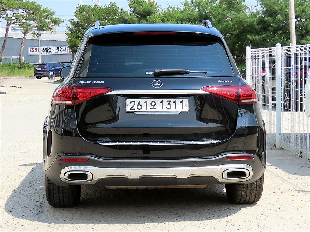 Mercedes Benz GLE Class - Vista 4