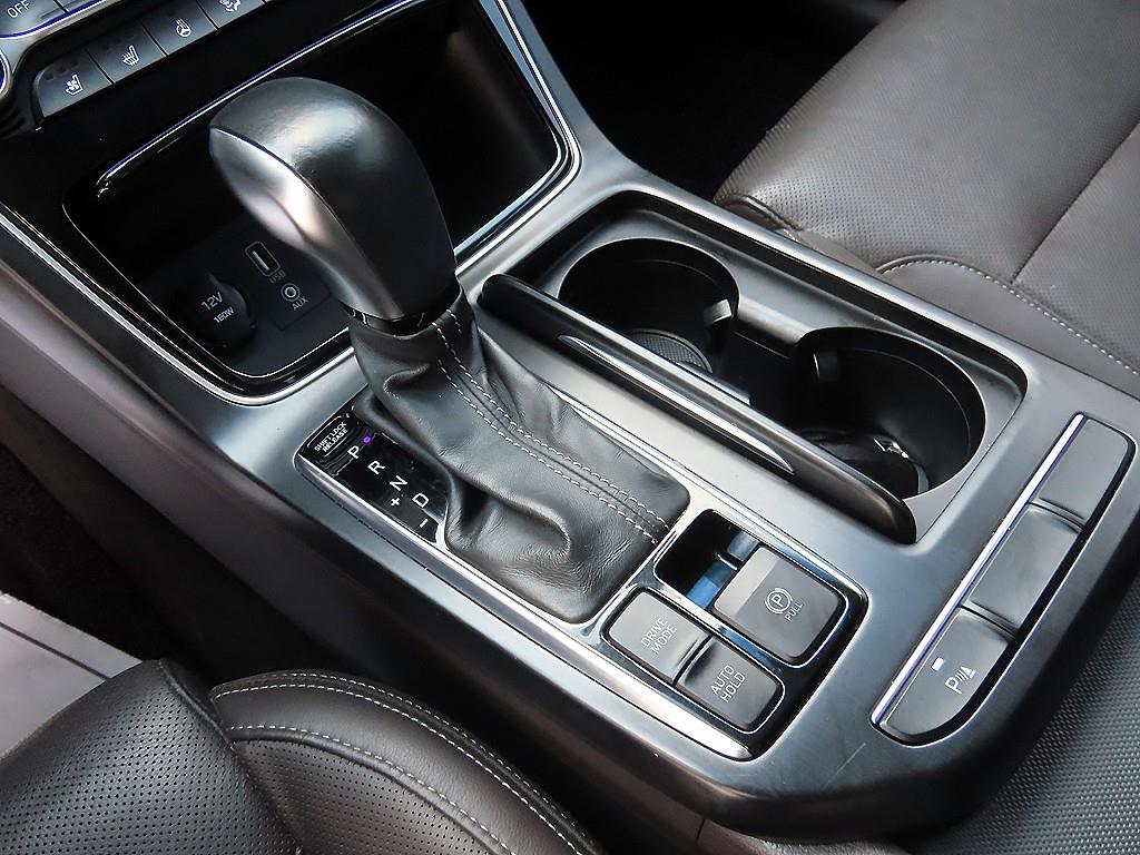 HYUNDAI Grandeur - Vista 11