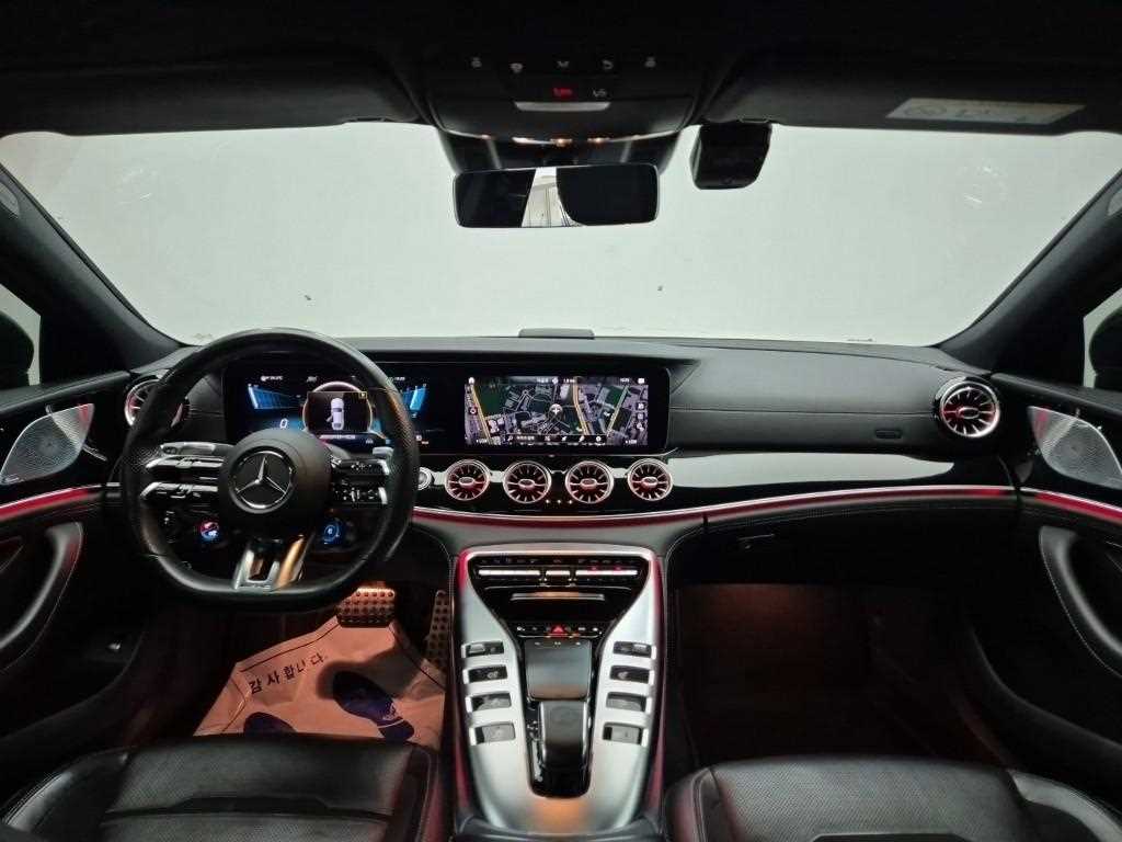 Mercedes Benz AMG GT - Vista 7