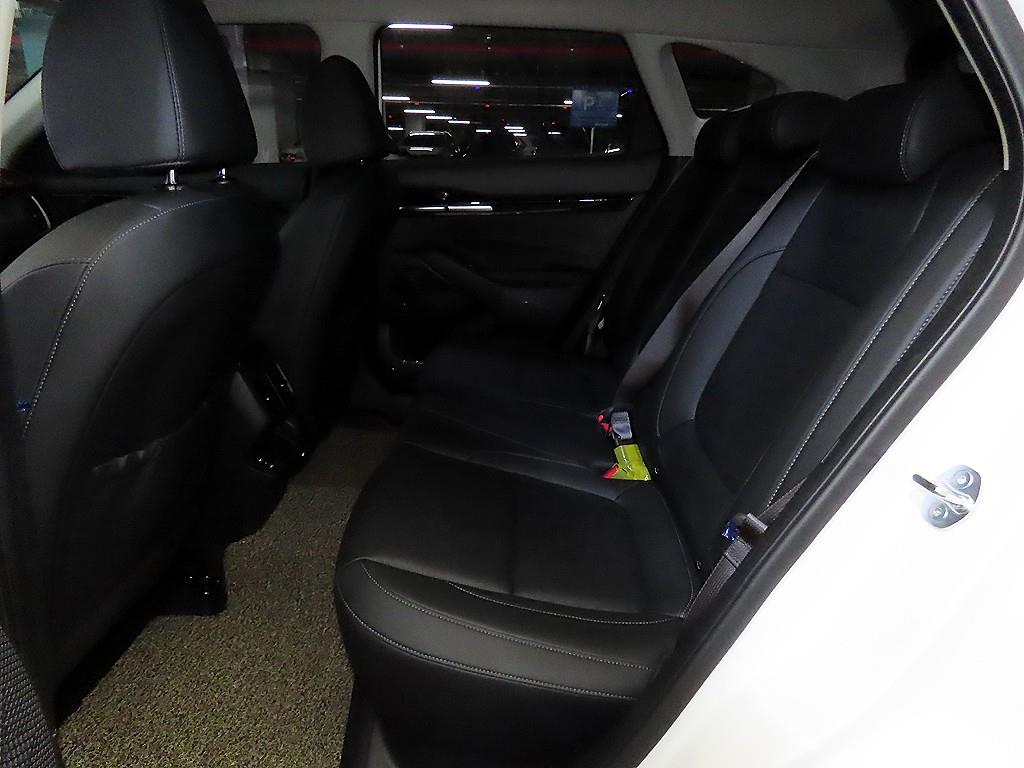 KIA Seltos - Vista 7