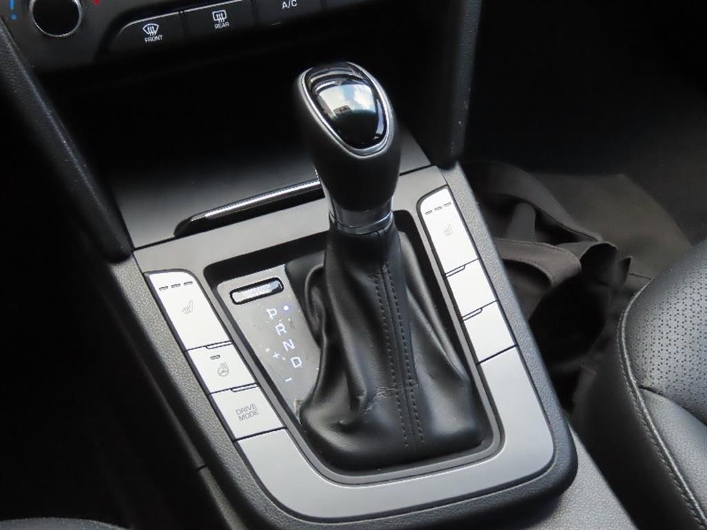 HYUNDAI Avante - Vista 11