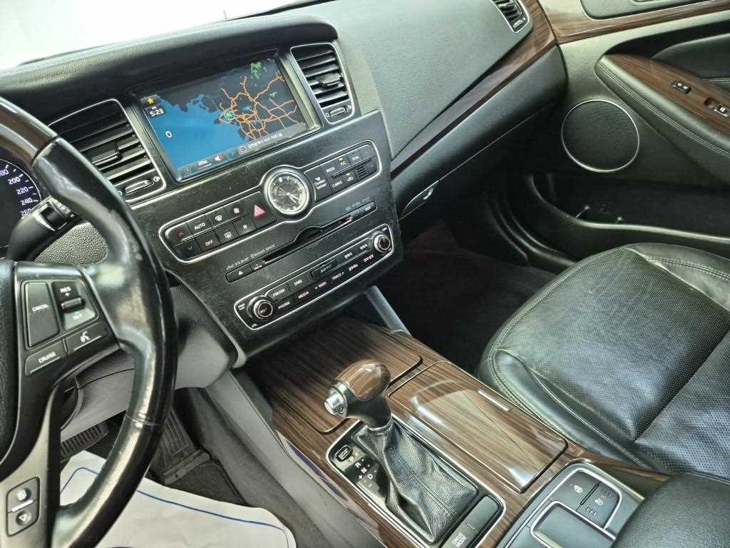KIA K7 - Vista 10