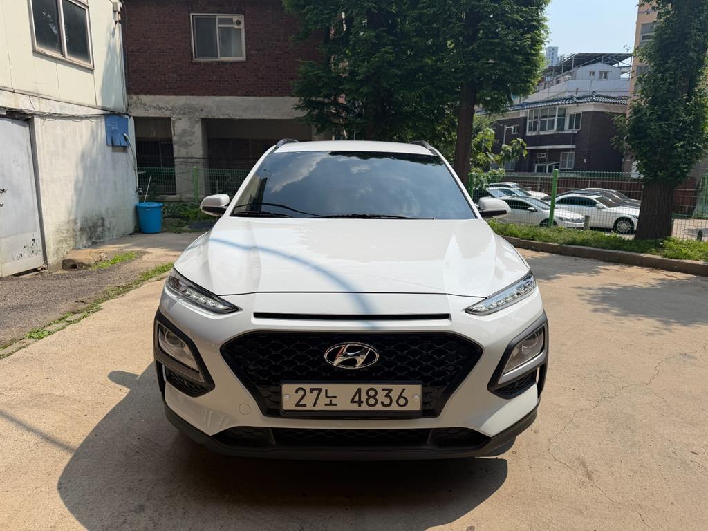 HYUNDAI Kona - Vista 3