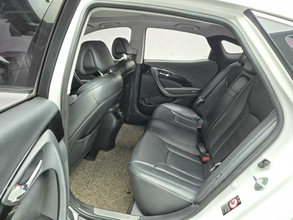 HYUNDAI Grandeur - Vista 12