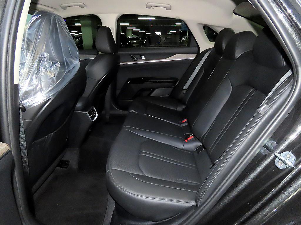 KIA K5 - Vista 7