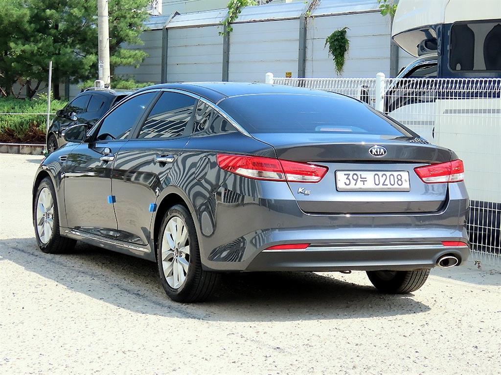 KIA K5 - Vista 3