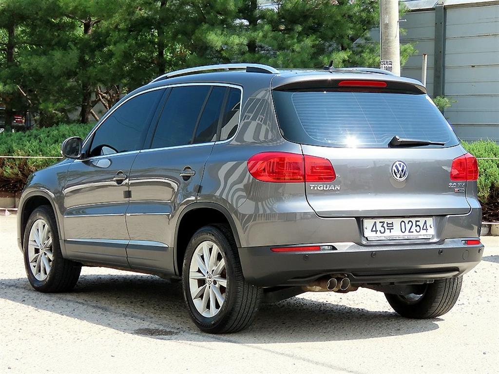 Volkswagen Tiguan - Vista 3