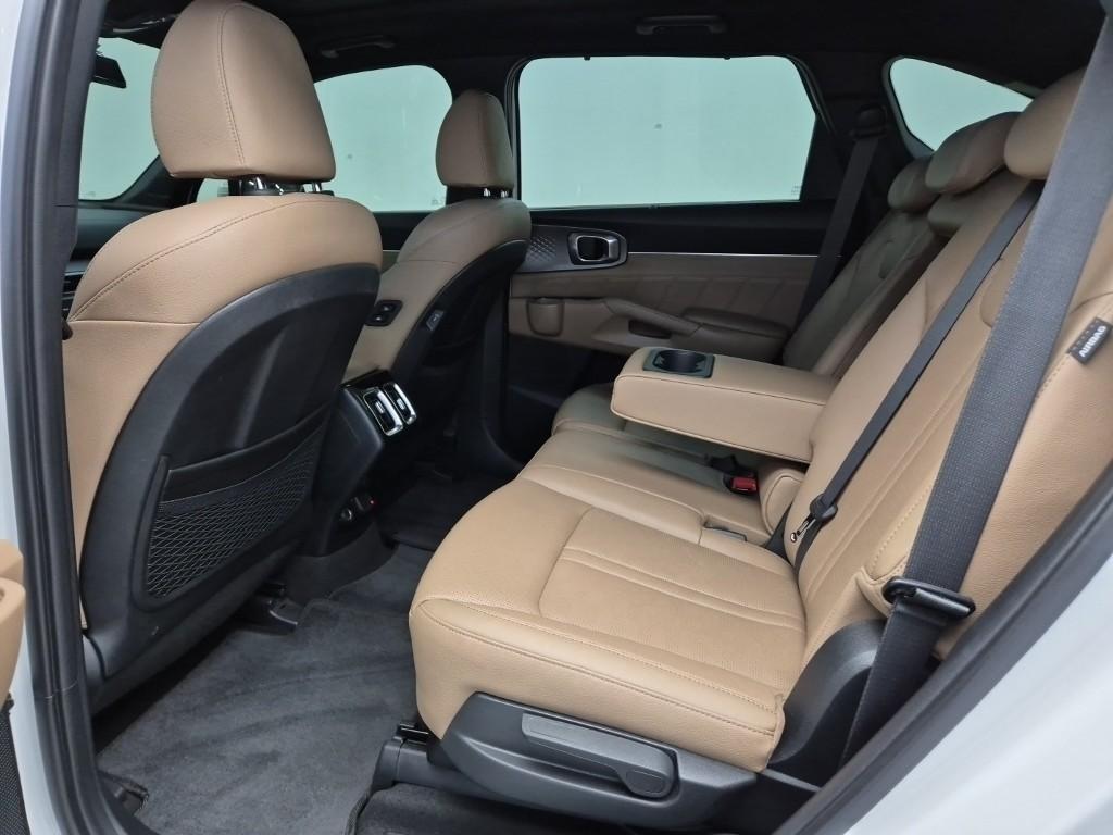KIA Sorento - Vista 12