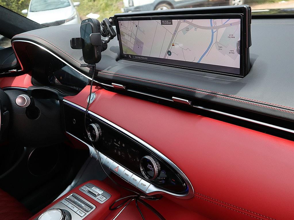 Genesis GV70 - Vista 12