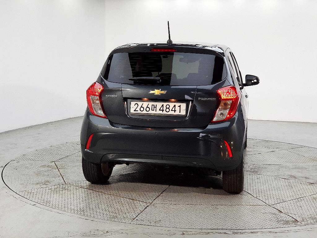 Chevrolet Spark - Vista 3