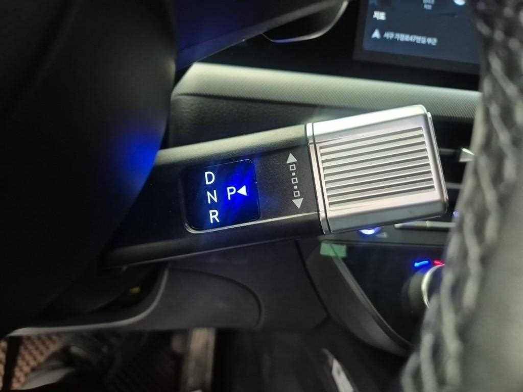 HYUNDAI Sonata - Vista 8