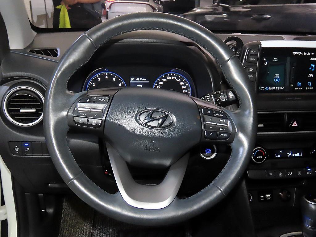 HYUNDAI Kona - Vista 8
