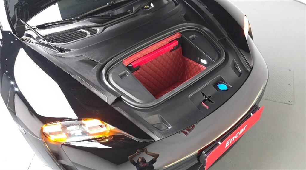 Porsche Taycan - Vista 6