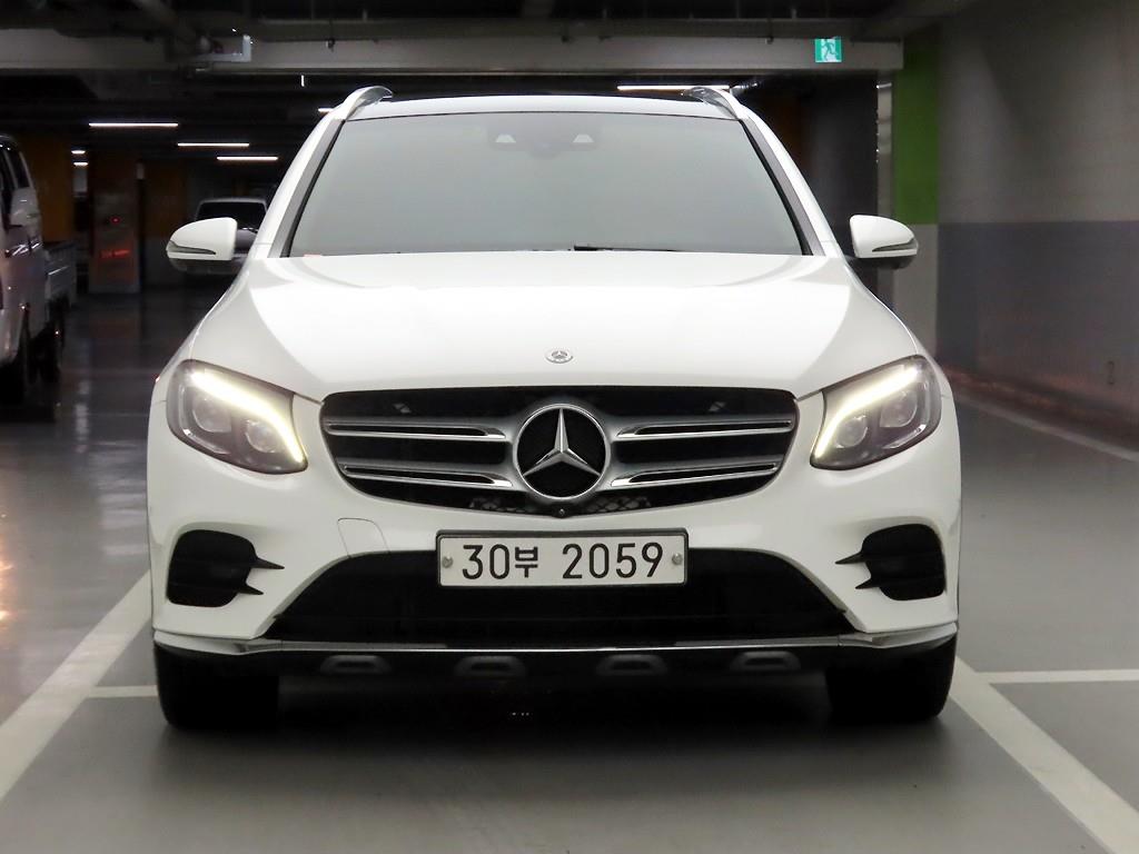Mercedes Benz GLC Class 2018 Blanco - Importación desde Corea - HF Imports Iquique - Foto 1