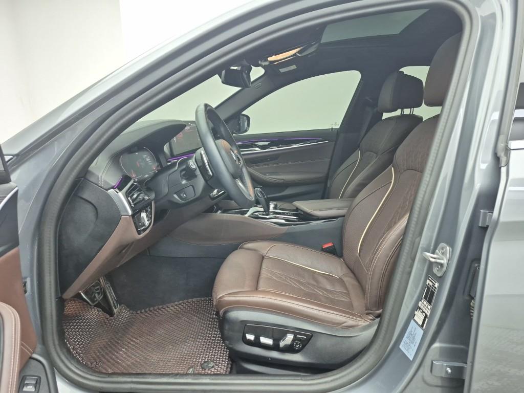 BMW 5 Series - Vista 11