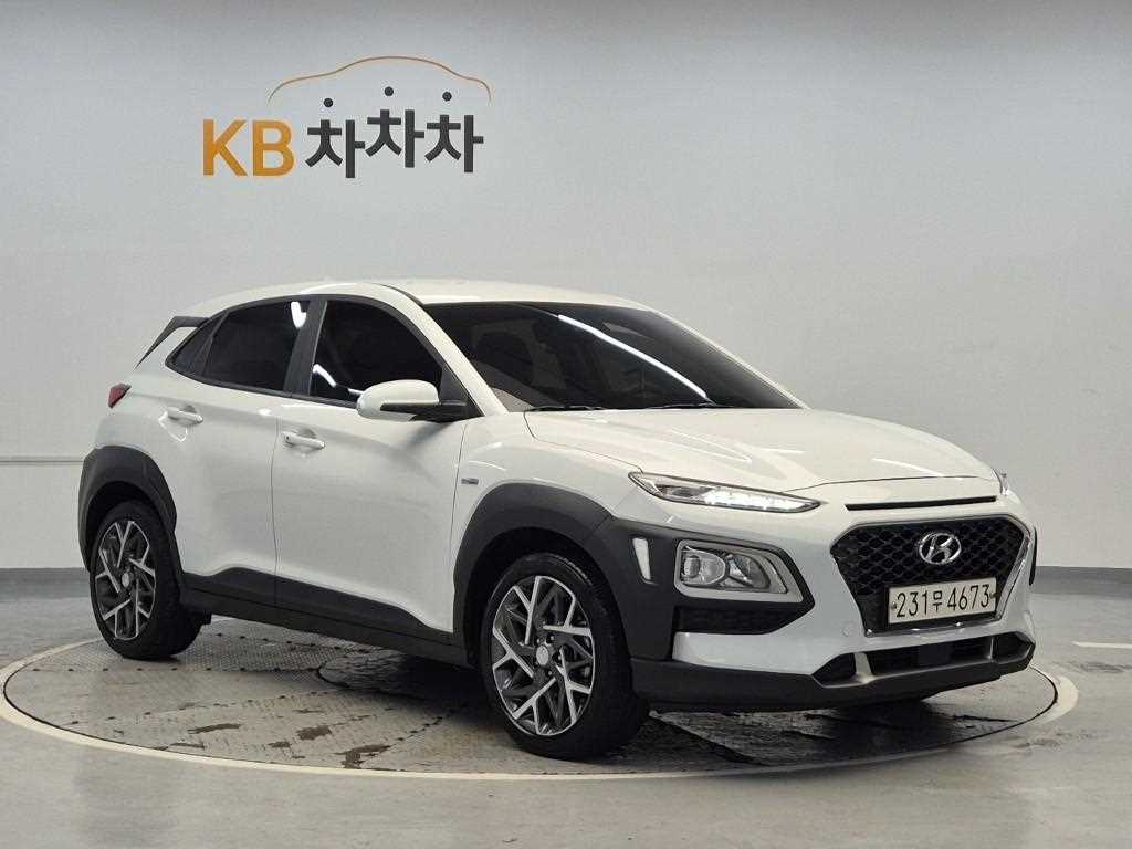 HYUNDAI Kona - Vista 4
