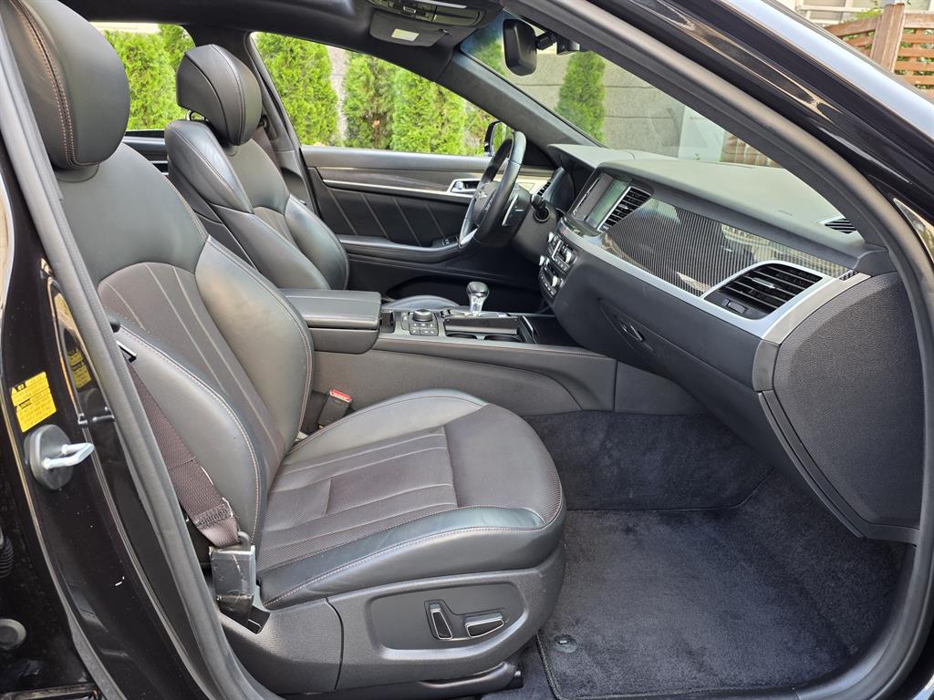 Genesis G80 - Vista 10