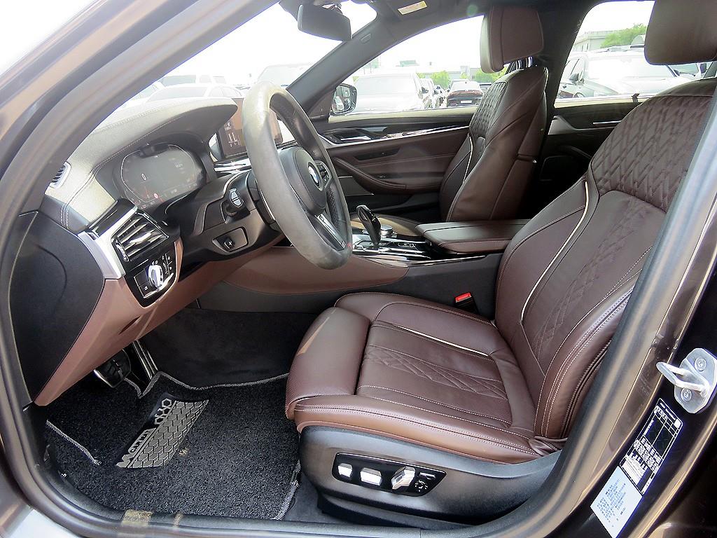 BMW 5 Series - Vista 6