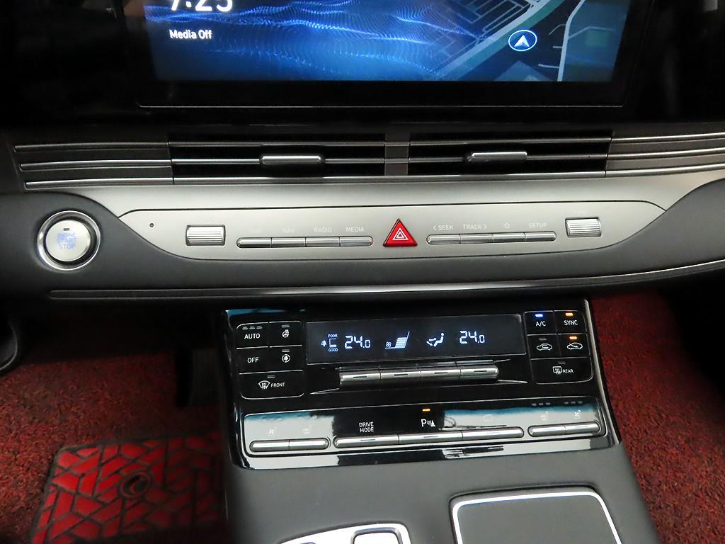 HYUNDAI Grandeur - Vista 9