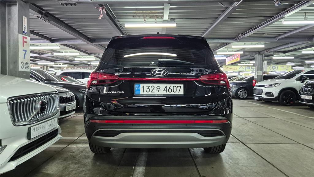 HYUNDAI Santa Fe - Vista 5