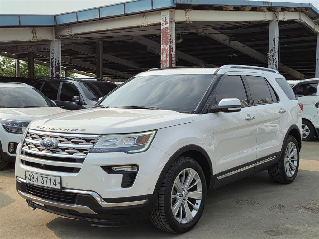 Ford Explorer - Vista 2