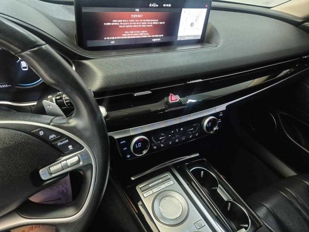 Genesis G80 - Vista 10