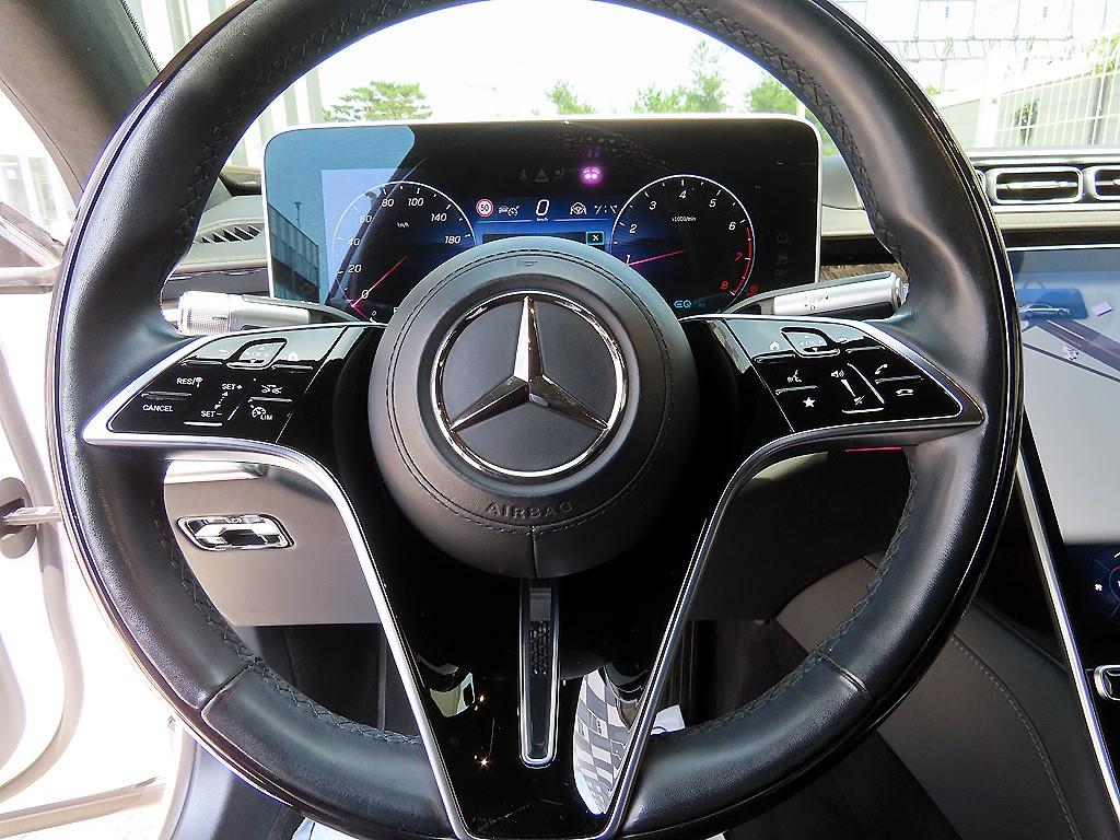 Mercedes Benz S Class - Vista 8
