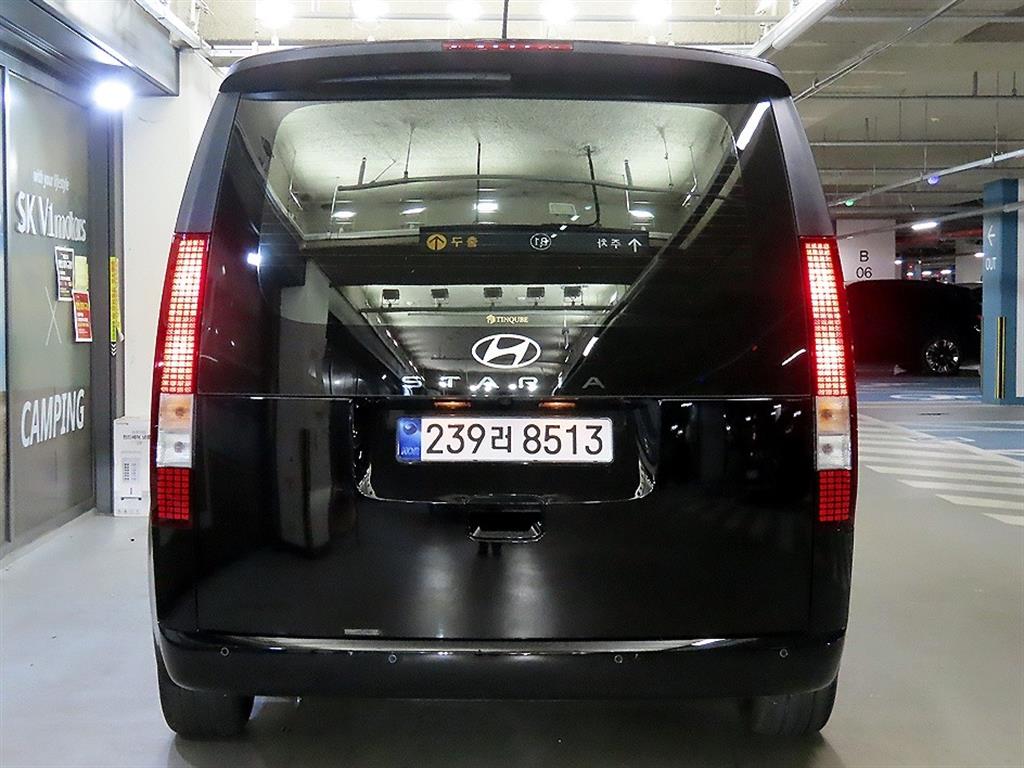HYUNDAI Staria - Vista 5
