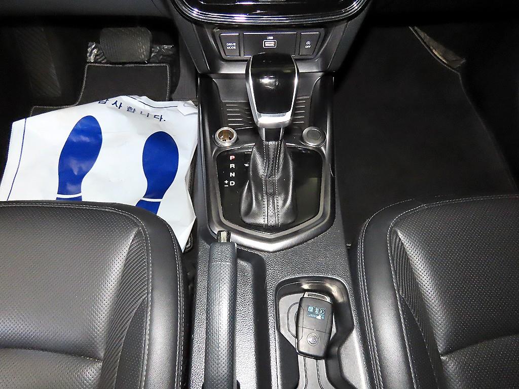 Ssangyong Tivoli - Vista 12