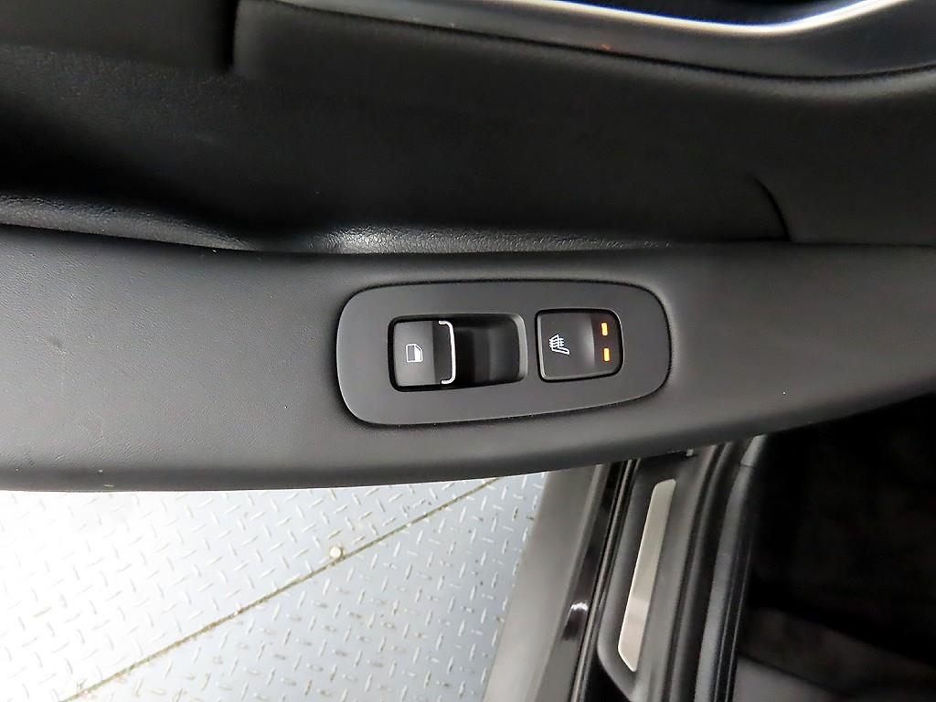 HYUNDAI Sonata - Vista 12
