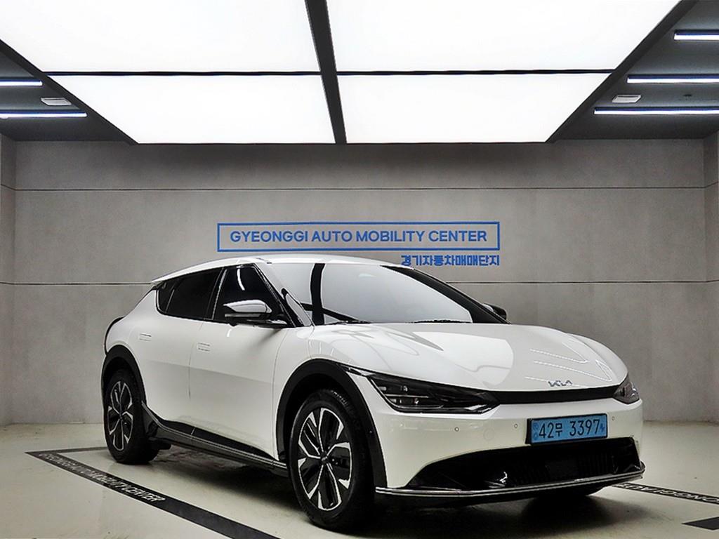 KIA EV6 2022 Blanco - Importación desde Corea - HF Imports Iquique - Foto 1