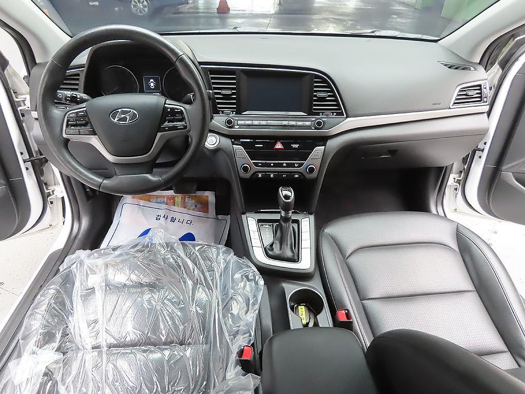HYUNDAI Avante 2017 Blanco - Importación desde Corea - HF Imports Iquique - Foto 11