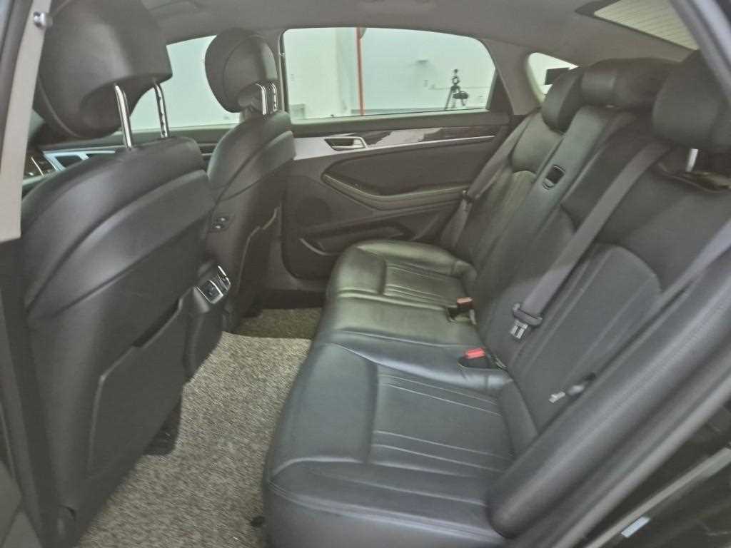 Genesis G80 - Vista 12